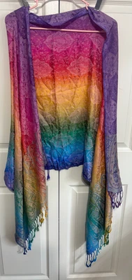 Mantón envolvente largo Rainbow Cashmere 75" Foto 1 de 3