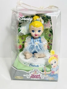 Disney Princess Cinderella Royal Nursery Porzellan Puppe - Messing Schlüssel Neu 2006 - Bild 1 von 6