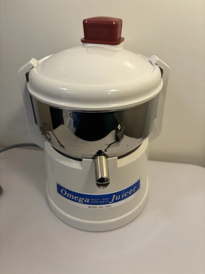 OMEGA Juicer Model 1000 Commercial High Speed Vegetables Fruits Juicing- TESTED - Image 1 of 4