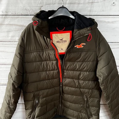 Hollister Men's Hooded Winter Puffer Jacket - Size XL - Excellent Condition - Image 1 of 4