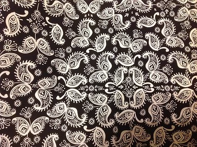 Tela de diseño de hermana hermano paisley blanco y negro 1/2 yarda más cuarto de grasa Foto 1 de 2
