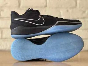 Nike Sabrina 1 Low By You DUKE UNC Baloncesto Mujeres Talla 12 Hombres Talla 10.5 - Imagen 1 de 7