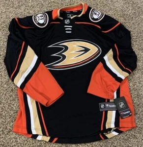 Fanatics Anaheim Ducks Logo Breakaway Mighty Black NHL Hockey Jersey Men L NWT - Picture 1 of 14