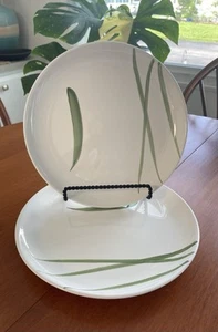 2 RETRONEU Brand Lemongrass Dinner Plates 10” - Picture 1 of 3
