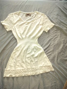 Love Token Kleid Gr. Small weiß gerippt Spitze Kurzarm süß Sommer Cocktail - Bild 1 von 5