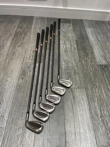 Taylormade Ti Bubble 2 Set Of Irons 4-9 Irons R80 Bubble 2 Shaft - Picture 1 of 19