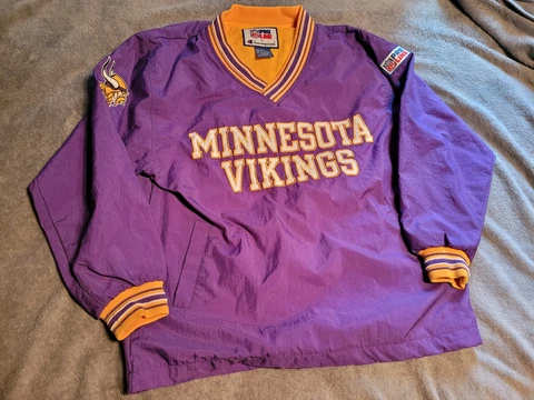 Vintage Minnesota Vikings NFL Champion Pro Line Windbreaker Jacket Men's XL Cover