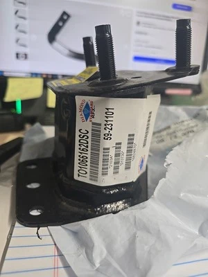 BARRA DE IMPACTO DELANTERA IZQUIERDA BRKT TUNDRA 07-17; SEQUOIA 08-16 | TO1066162 Foto 1 de 4