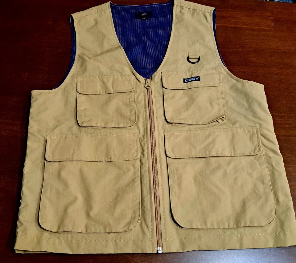Ajuste cuadrado Obey para hombre. Chaleco táctico de nailon con forro de malla Foto 1 de 4