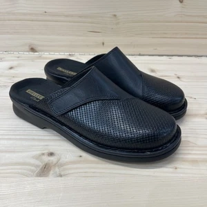 Clarks Shoes Womens 8M Patty Tanya Leather Slip On Black Mule Clog Soft Cushion - Picture 1 of 17