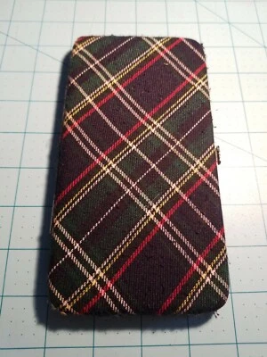 Sin marca: billetera delgada a presión a cuadros azul oscuro, verde, rojo y blanco para mujer, usada Foto 1 de 4