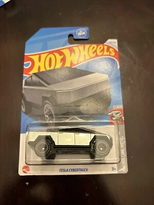 Hot Wheels Tesla CyberTruck 2024 Mainline HW Rolling Metal 246/250 Foto 1 de 2