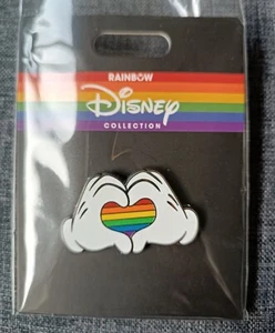 Pin’s Broche Mains Coeur Pixar World Rainbow Disneyland Paris Disney Store OE - Bild 1 von 1