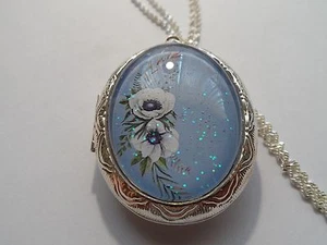 LOCKET-WHITE/BLUE ANEMONE FLOWERS - Picture 1 of 3