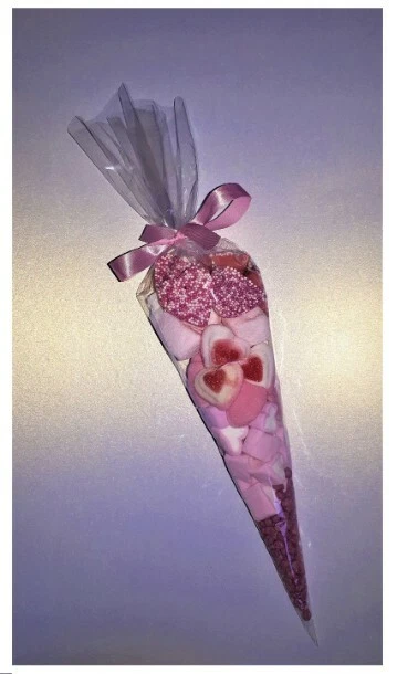 Pre-filled Luxury Sweetheart Party Sweet Cones Large 150g of Sweets Any Occasion - Image 1 of 1