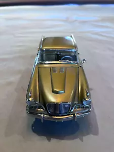 Modelo fundido a presión a escala 1:24 Studebaker Golden Hawk 1957 Danbury Mint - Imagen 1 de 5
