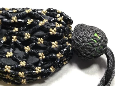 Bolso victoriano c1900 miniatura con cordón cuentas relleno de azabache y oro Foto 1 de 4