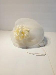 Kentucky Derby Sunday straw Church Hat bow and Flower - Picture 1 of 9