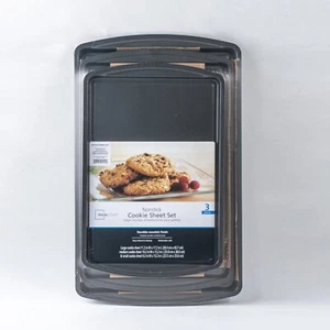 Mainstays 3PC Nonstick Cookie Set, 11.2" x 17.2", 10.2" x 15.2", 9.2" x 13.2", G - Picture 1 of 8