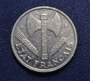 1944-B France 50 Centimes Coin UNC - Picture 1 of 2