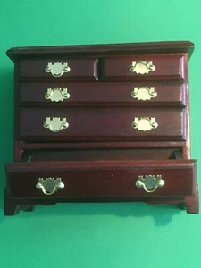 Commode Avec 5 Ausziebahren Tiroirs - Photo 1/2