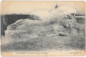 La Jetée et Phare du HAVRE(76) Jour de tempête CPA animée non circulée ~1910 - Imagen 1 de 2