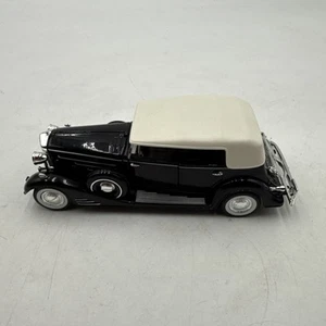 SIGNATURE MODELS 1933 CADILLAC FLEETWOOD 1/32 SCALE DIECAST CAR - Picture 1 of 12