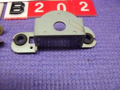 Cubierta de motor para tocadiscos Technics SL-B202. Probado. Parting Out Todo SL-B202.  Foto 1 de 2