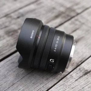 Sony E PZ 10-20mm F4 G Objektiv SELP1020G - Bild 1 von 7