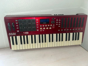 Teclado Controlador AKAI PROFESSIONAL MAX 49 USB/MIDI/CV Rojo - Imagen 1 de 19