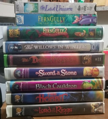 Lot 9 VHS The Sword In The Stone Black Cauldron Dark Crystal Last Unicorn Hobbit - Image 1 of 4