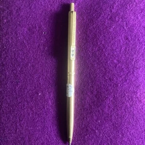 Vintage PaperMate Double Heart Ball Point Pen - Gold Finish *Needs refill* - Picture 1 of 4
