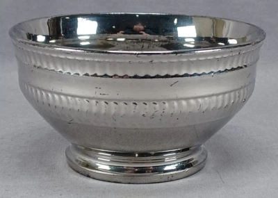 19th Century British Fluted & Ribbed Silver Luster Earthenware Waste Bowl - Image 1 of 4