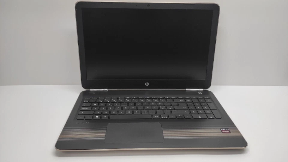 NOTEBOOK HP PAVILION 15-AW021NO AMD A10-9600P 8GB RAM 256GB SSD WIFI WEBCAM - Immagine 1 di 4