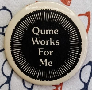 Vintage 70er/80er Jahre Qume Works For Me Daisy Wheel Drucker 2,5" Pinback Button - Bild 1 von 2