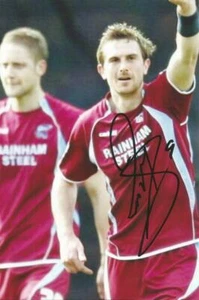 SCUNTHORPE: PAUL HAYES SIGNED 6x4 ACTION PHOTO+COA  - Picture 1 of 1