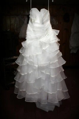 2014 Disney Princess Collection Wedding Dress - "Tiana" - Image 1 of 4