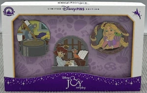 DISNEY D23 EXPO 2024 JOY DAILY JUMBO 3 PIN BOX SET REMY OLIVER RAPUNZEL LE250 - Foto 1 di 11