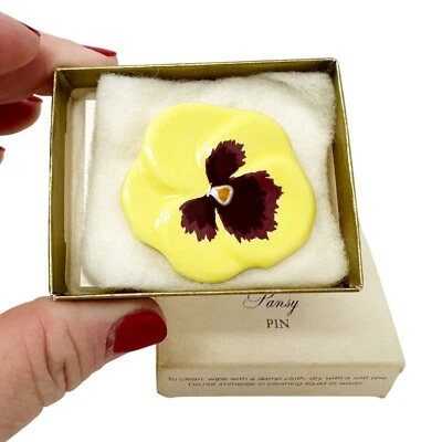 Vintage Avon 1981 Pansy Yellow Purple Porcelain Pin New in Box - Image 1 of 4