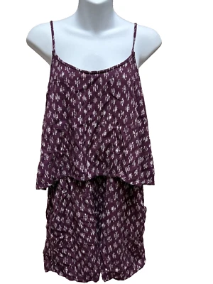 Mameluco Lucky Brand para mujer talla mediana granate sin mangas pantalones cortos festival Foto 1 de 4