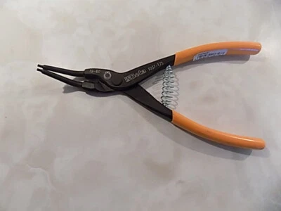 Alicates circlip Beta Tools 1037 externos doblados 45 ̊ 19-60 mm L: 175 mm Foto 1 de 3