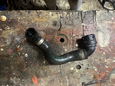 Tubo de tubería de manguera de refrigerante del motor BMW 1 serie 3 F20 F21 F30 LCI M140i 340i Foto 1 de 2