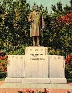 William Worrell Mayo Statue Public Park Rochester Minn. VTG Postcard Linen - Picture 1 of 3