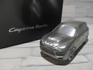 IMPRESIONANTE Pisapapeles Porsche Cayenne Turbo Edición LTD Modelo Cromo Aluminio 1:43 - Imagen 1 de 5