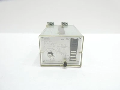 Relé enchufable Abb RXIG 22 RK 411 008-DF Foto 1 de 4