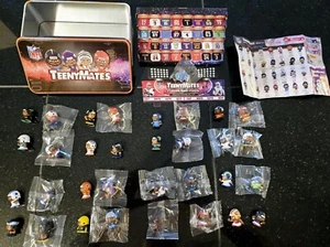2024 Series 12 NFL Teeny Mates Set 32, +Collectors Tin, Camo QB, Stadium Display - Picture 1 of 5