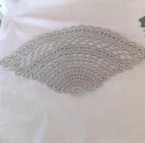 Ventaglio Argento Argentato Uncinetto. Fatto A Mano. 23*13 - Foto 1 di 1