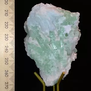 Green Tourmaline Elbaite crystals on Albite matrix mineral specimen 472ct - Bild 1 von 9