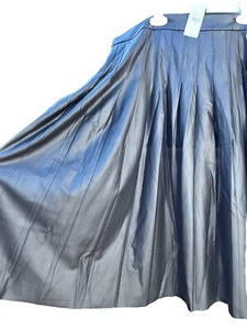 NWT Lane Bryant Black Pleated Faux Leather Skirt Women's Sz 20 Luxe Glam Holiday - Picture 1 of 6