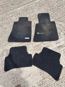 Mercedes Original W202 C-Klasse Mattensatz Teppiche - Schwarz GERIPPT - Bild 1 von 6